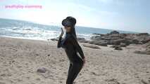 Xiaomeng Latex Breathplay at the Beach 1